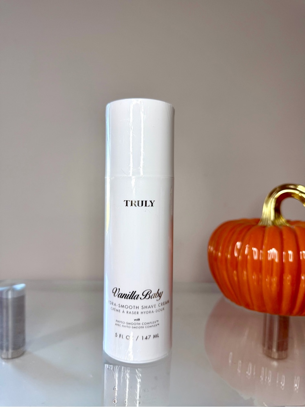 TRULY Vanilla Baby Hydra-Smooth Shave Cream
